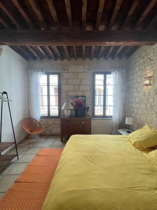 "La Maison Jaune" Arles Centre Terrasse Bagian luar foto